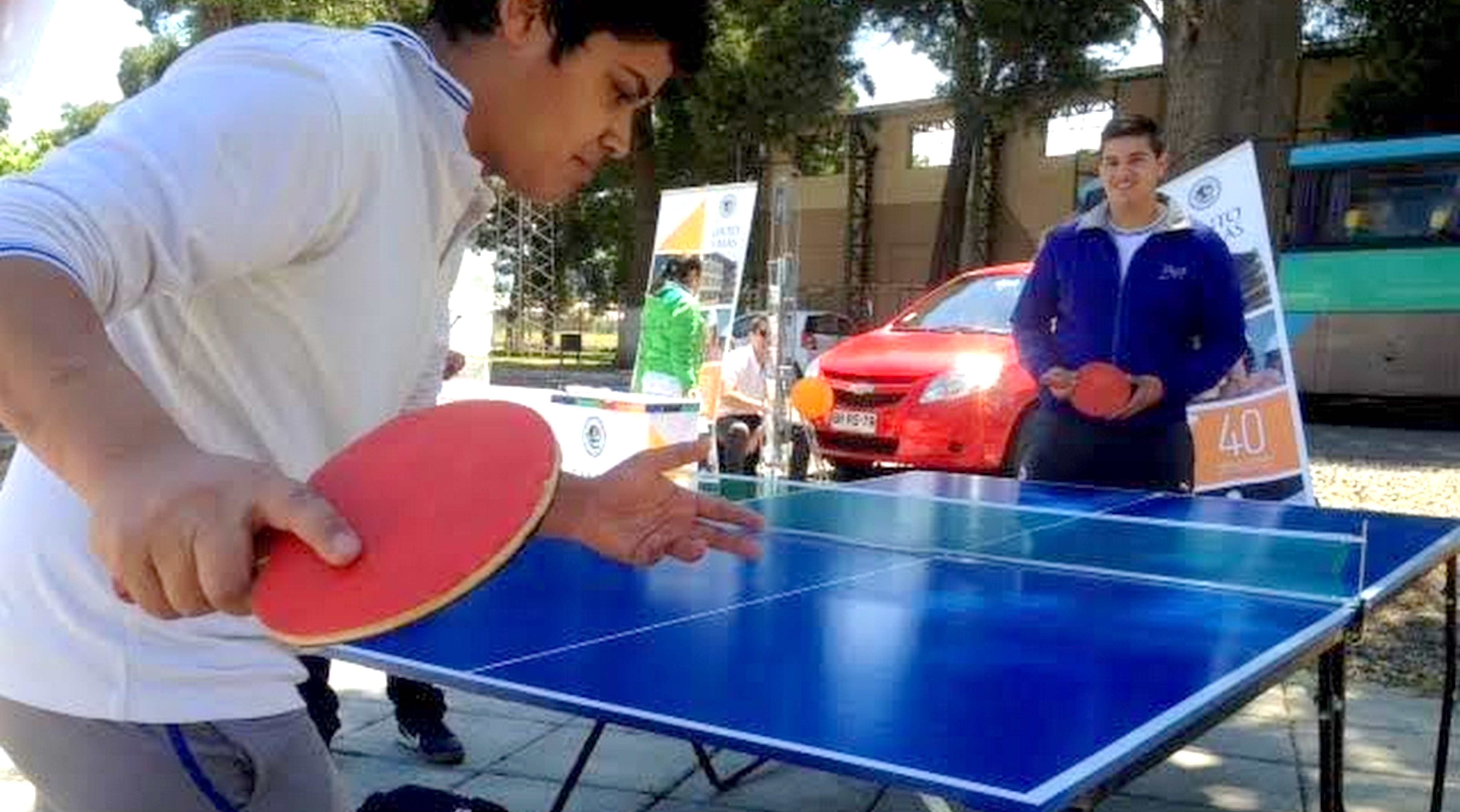 Entrenador medallista de oro conducirá taller de tenis de mesa en Machalí