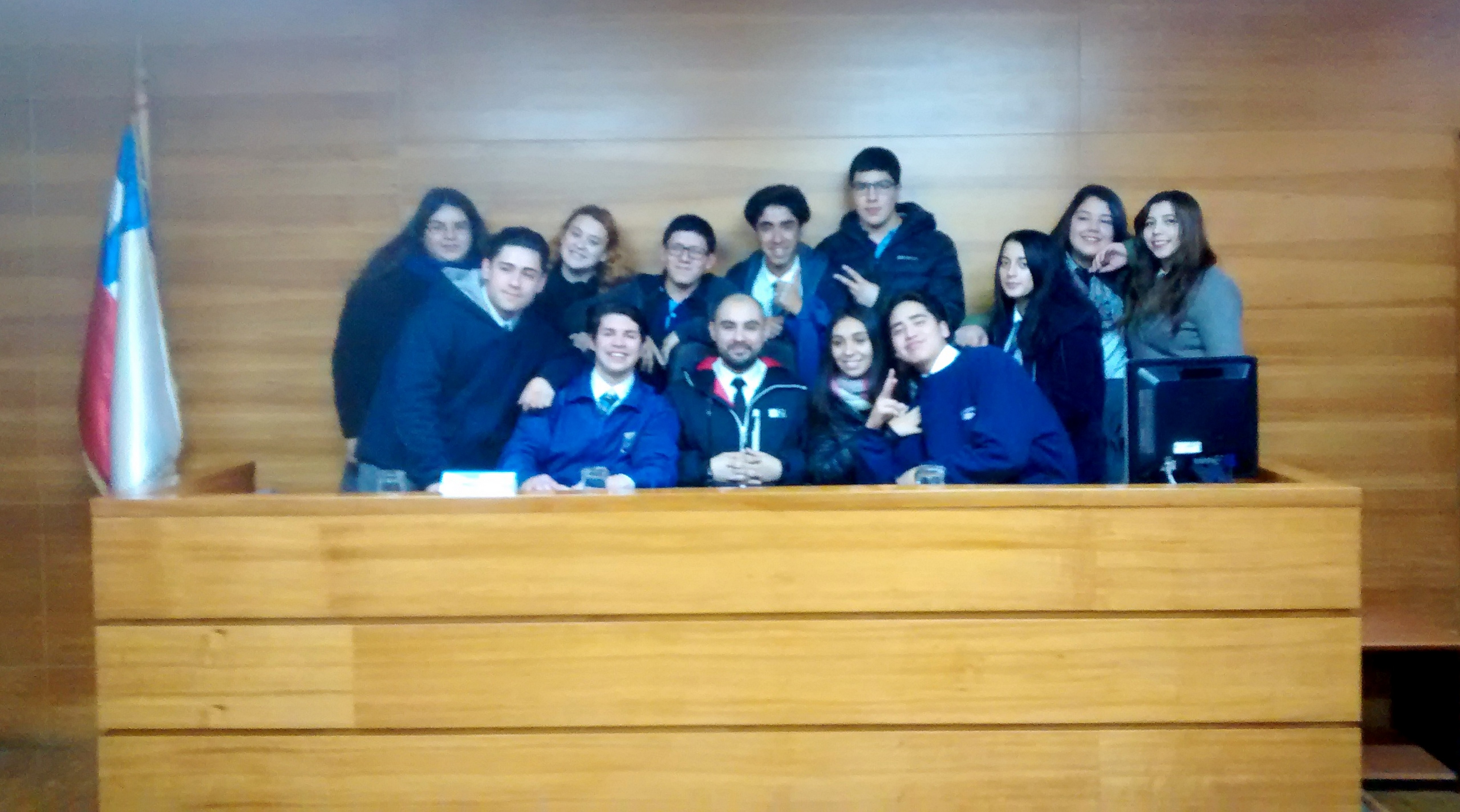 Estudiantes del Liceo de Machalí visitaron Tribunal Oral en lo Penal de Rancagua