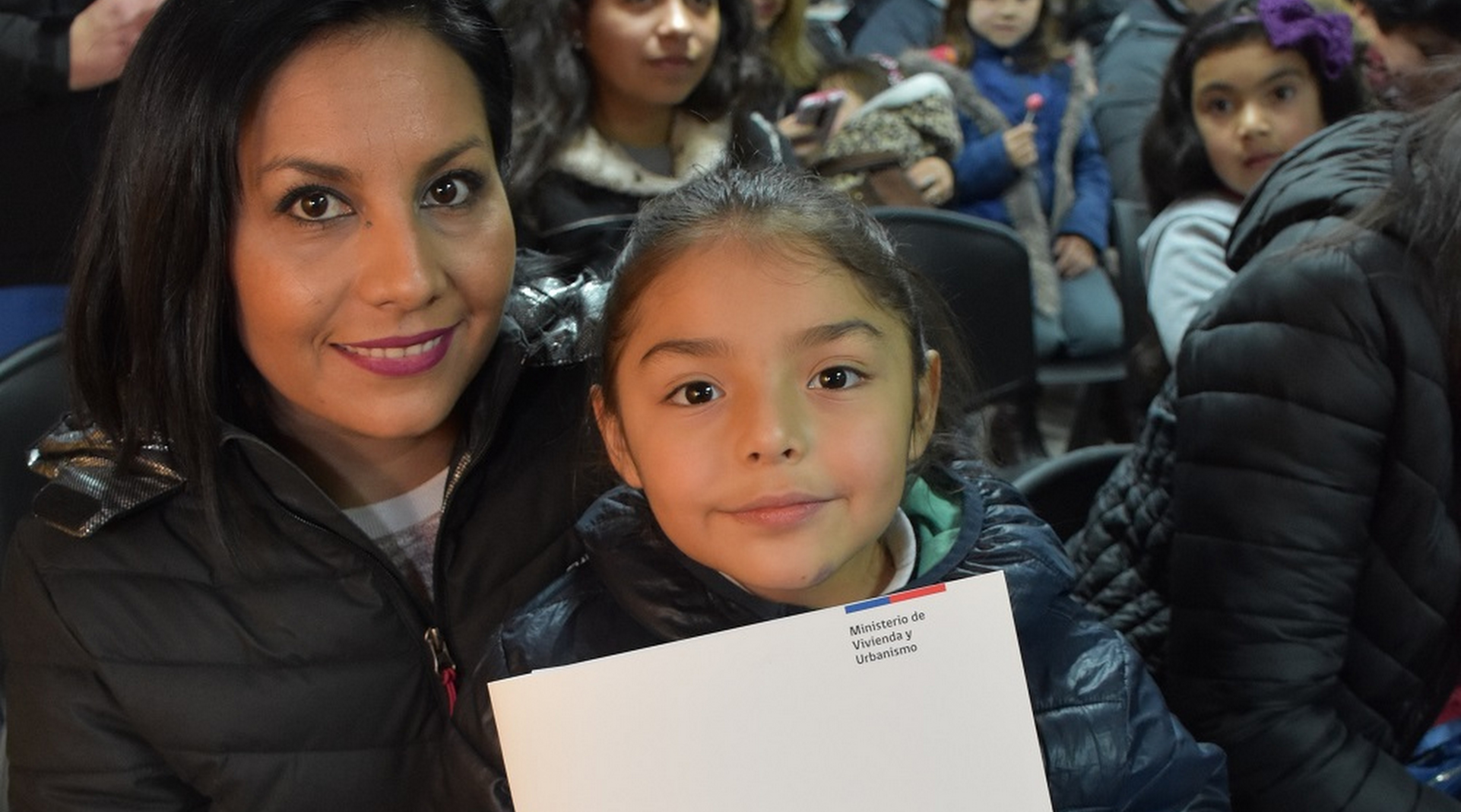 Familias de Machalí reciben subsidios para comprar o construir viviendas