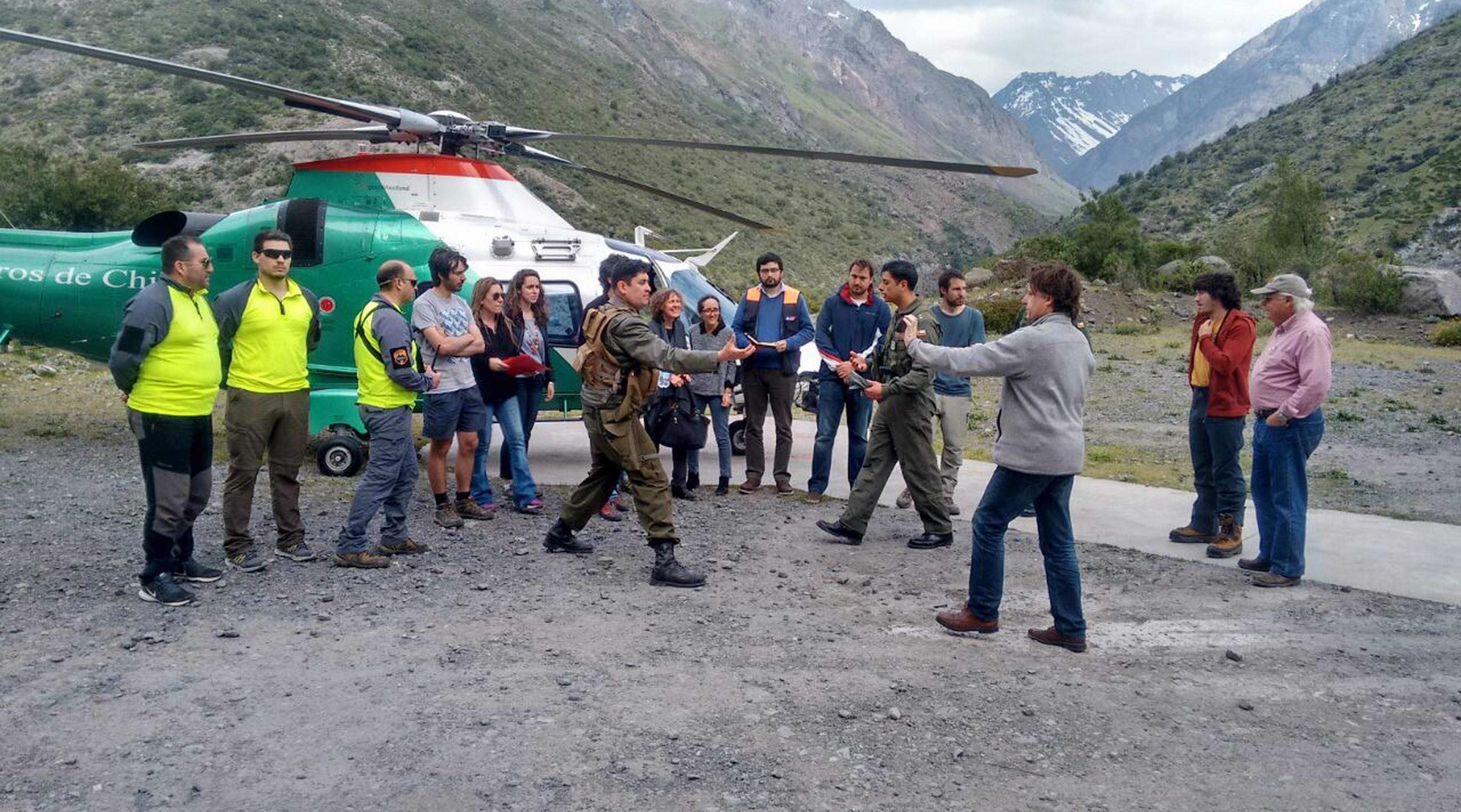 Tres jóvenes se encuentran extraviados en la cordillera de Machalí