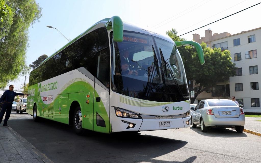 Debuta el primer bus eléctrico interurbano entre Santiago y Rancagua