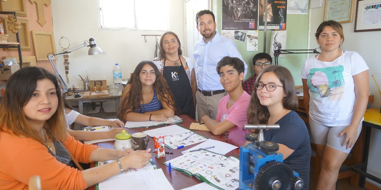 INJUV O’Higgins dicta talleres recreativos y educativos a jóvenes de la región