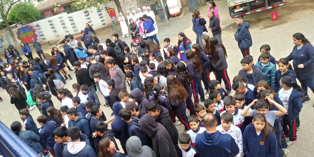 Cuatro minutos tardaron los colegios de Machalí en simulacro regional