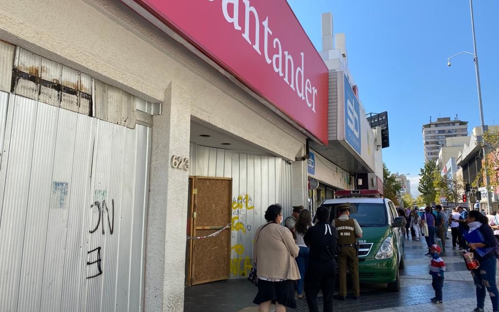 Investigan robo a entidad bancaria en el centro de Rancagua