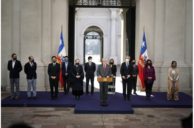 Gobierno anuncia medidas para la clase media previo a la votación por el 10% de las AFP