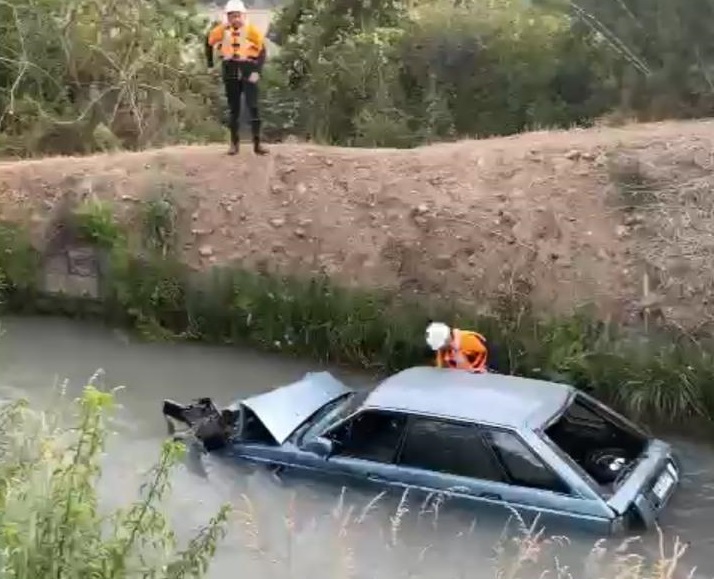 Machalí: Robó la bicicleta de un niño, se dio a la fuga, cayó al canal y lo detuvieron