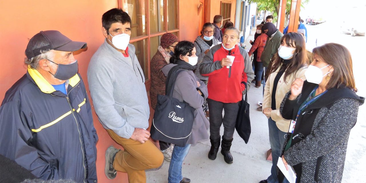 Autoridades visitan Coya para supervisar pago del Bono de Invierno