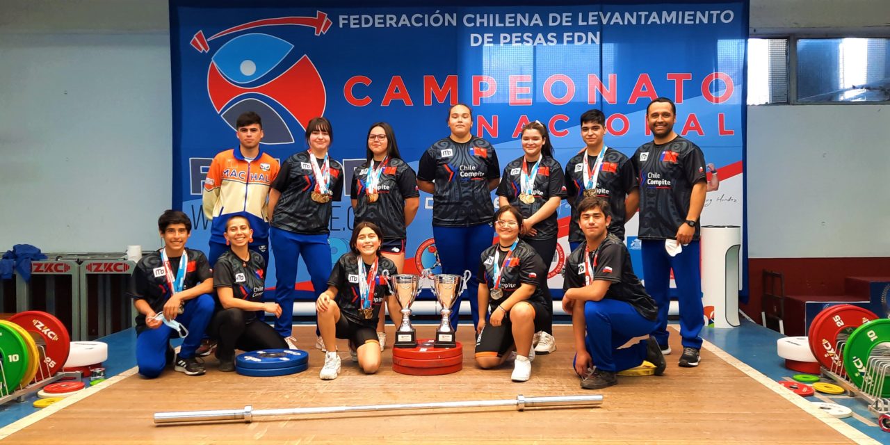 Lluvia de medallas para la halterofilia regional en campeonato nacional