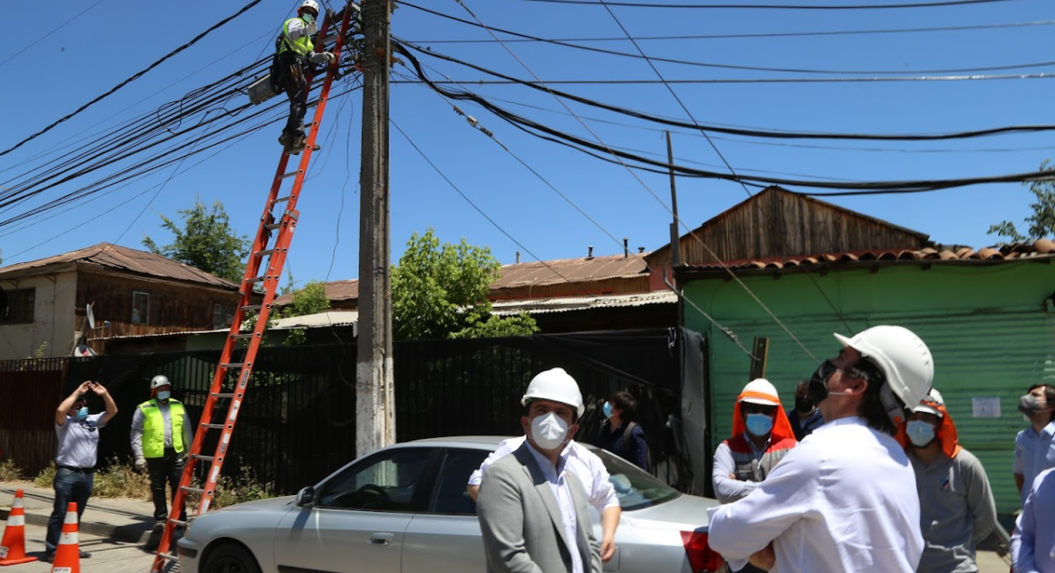 Retoman retiro de cables en desuso en Machali
