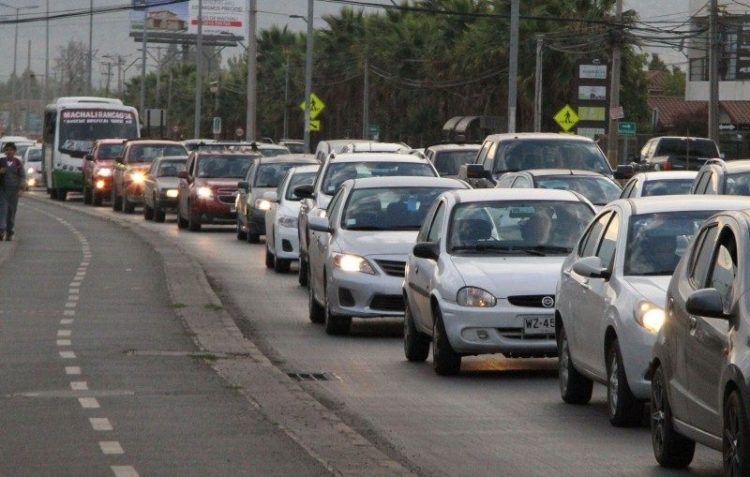 Taco Machalí-Rancagua: Gobierno Regional financiará buses escolares gratuitos y descartan restricción vehicular