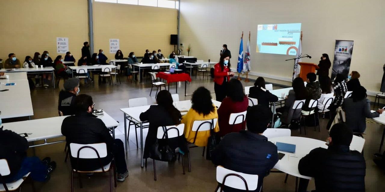 Gobernador Regional presentó Plan de Movilidad Urbana a comunidad educativa de Machalí