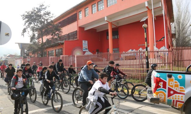 Exitosa 1ª Cicletada Familiar del colegio Los Llanos de Machalí