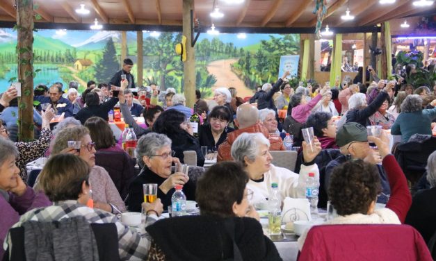 Adultos Mayores de Machalí celebraron en grande “Pasamos Agosto”