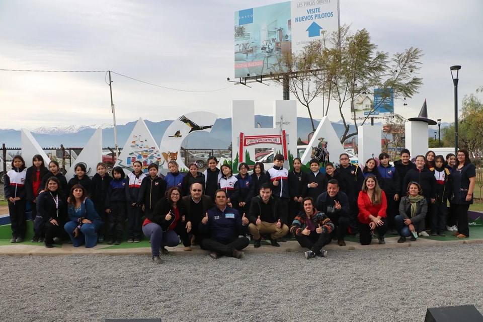 Machalí inaugura letras volúmetricas en el ingreso de la comuna