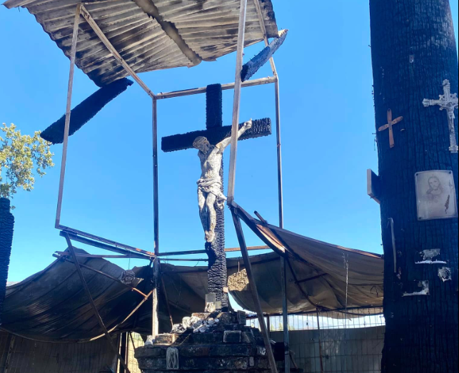 Incendio afectó al Cristo de La Hacienda de Machali